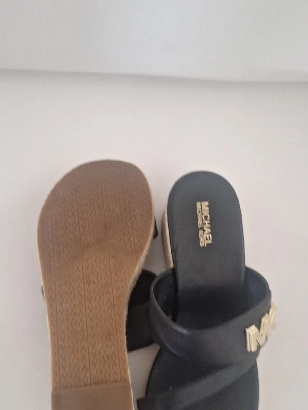 Michael Kors retail$ 120